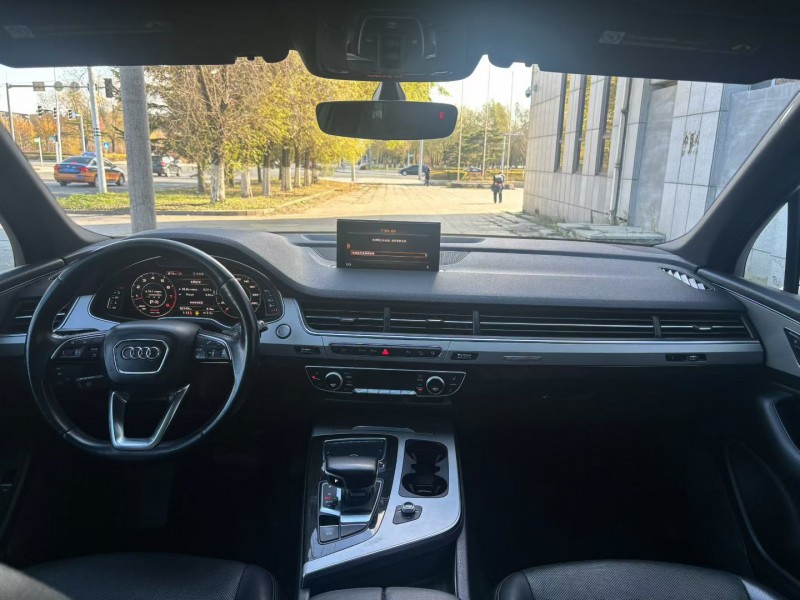 吉林16年奥迪Q79