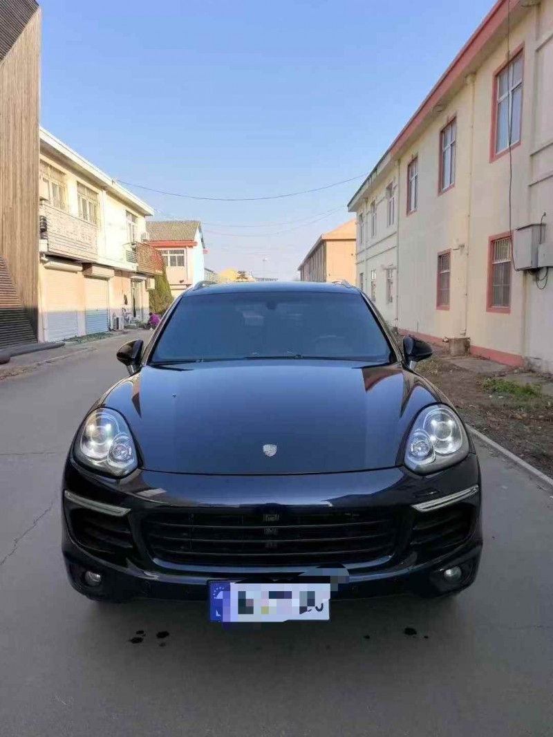 枣庄15年保时捷卡宴1