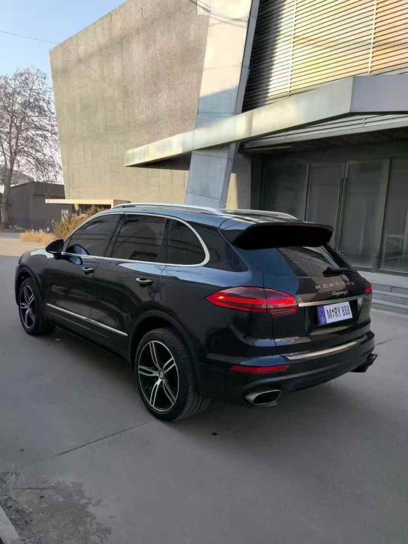 枣庄15年保时捷卡宴7