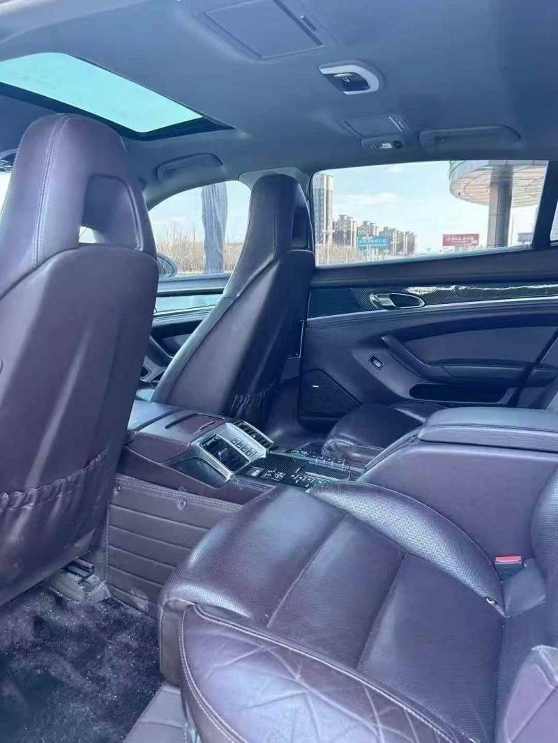 吉林14年保时捷帕拉梅拉4