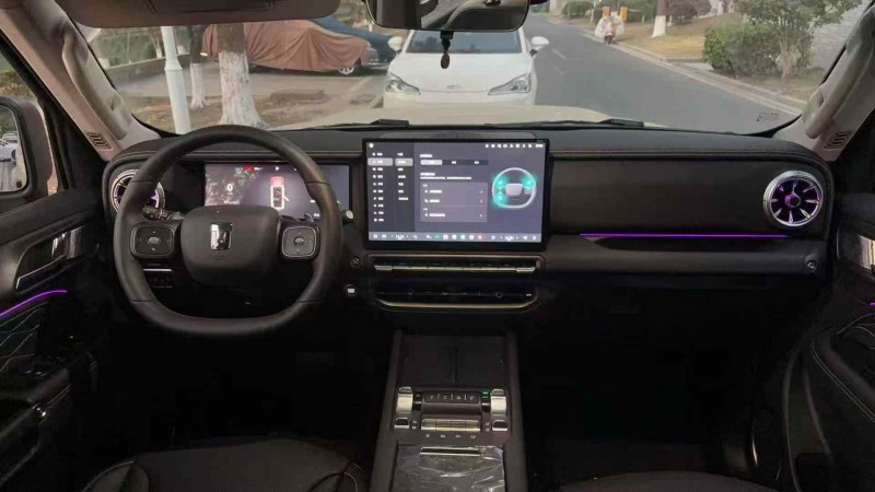 常州25年长城汽车坦克3