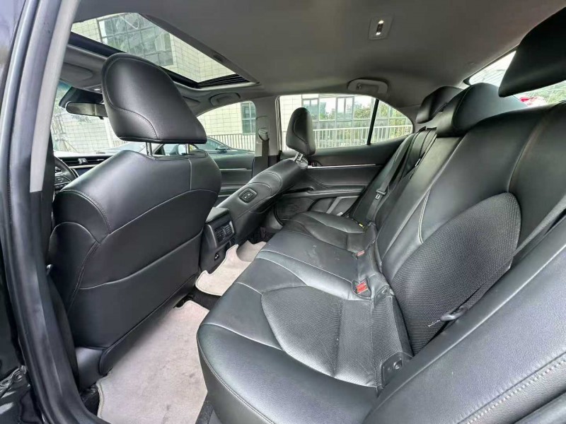 佛山19年丰田凯美瑞6