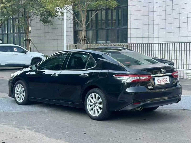 佛山19年丰田凯美瑞7