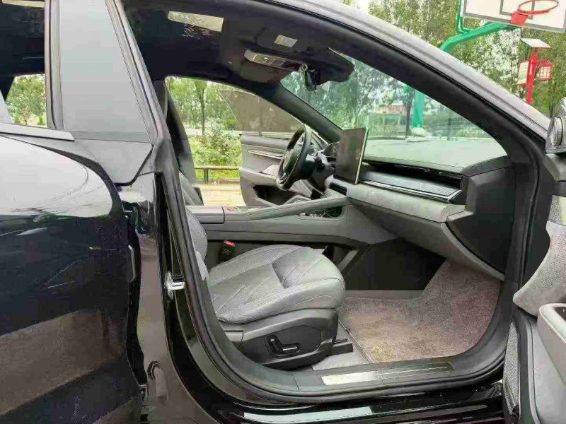 徐州23年极氪汽车0015