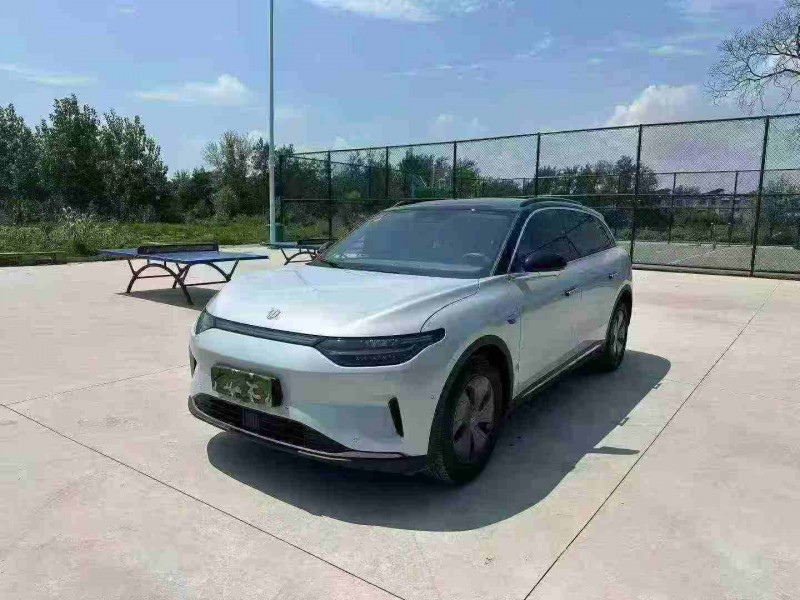 徐州22年零跑汽车C112