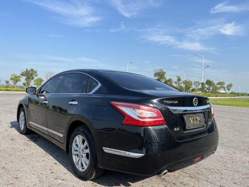 盐城15年日产天籁9