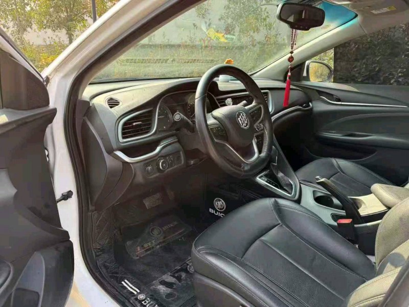 宜昌20年别克英朗6