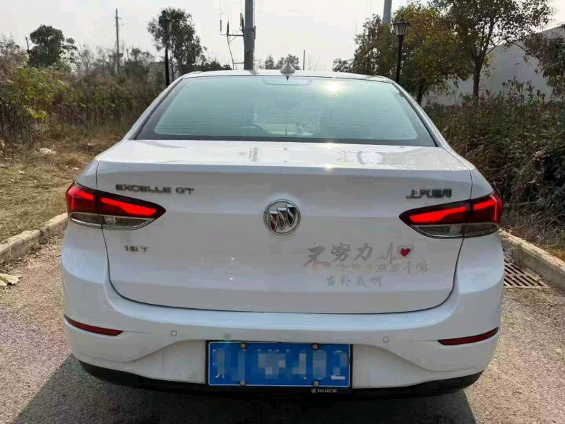 宜昌20年别克英朗9