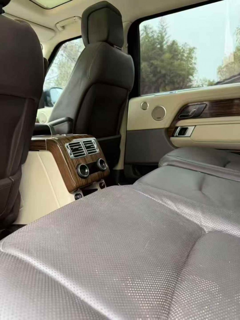 枣庄18年路虎揽胜行政4