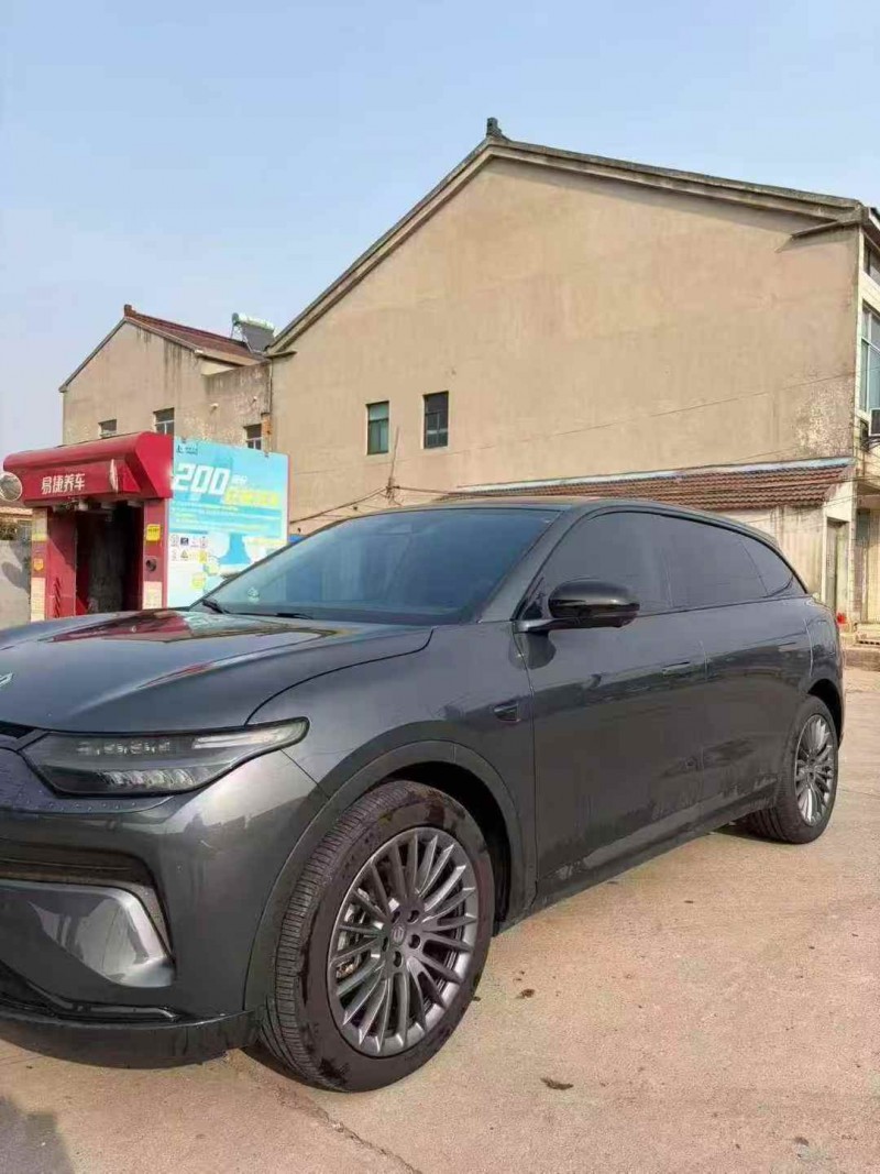 苏州24年零跑汽车C112