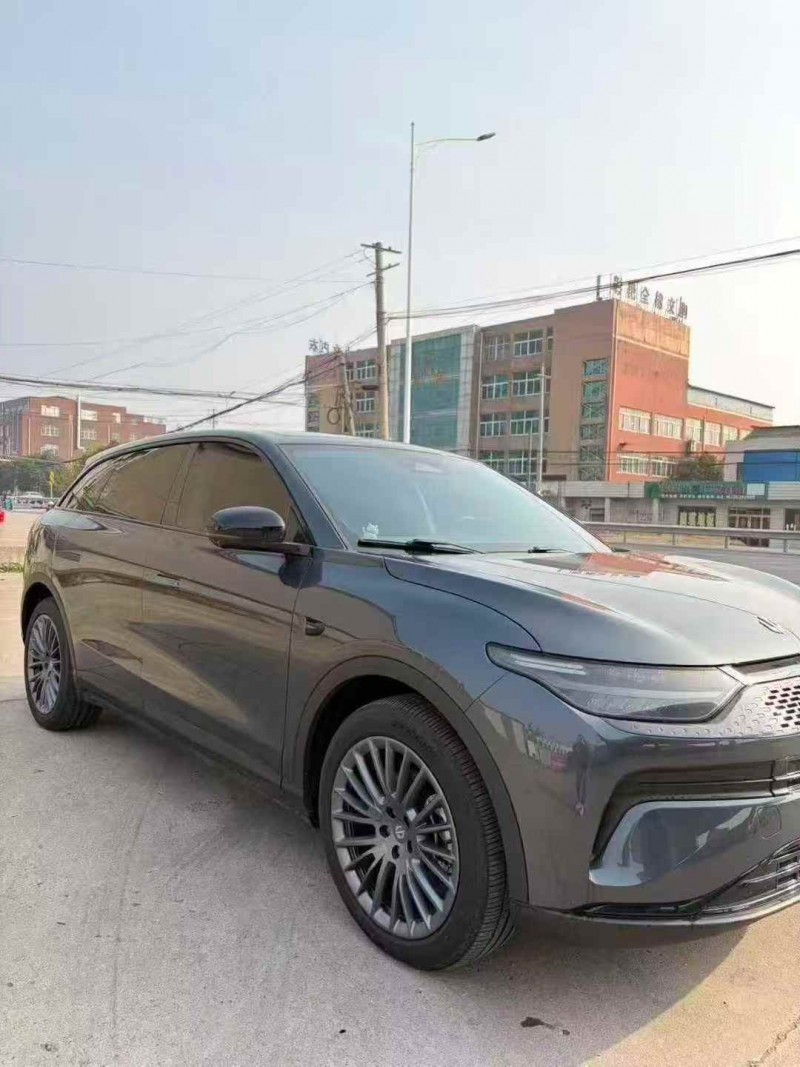 苏州24年零跑汽车C113