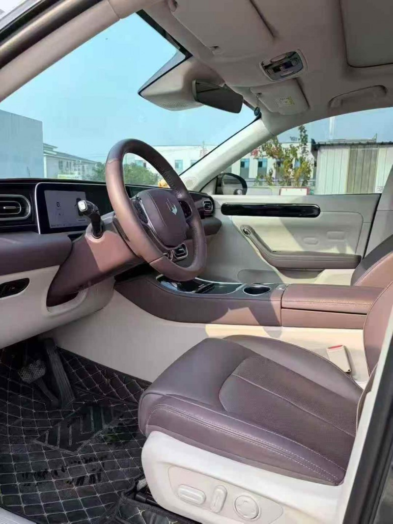 苏州24年零跑汽车C116