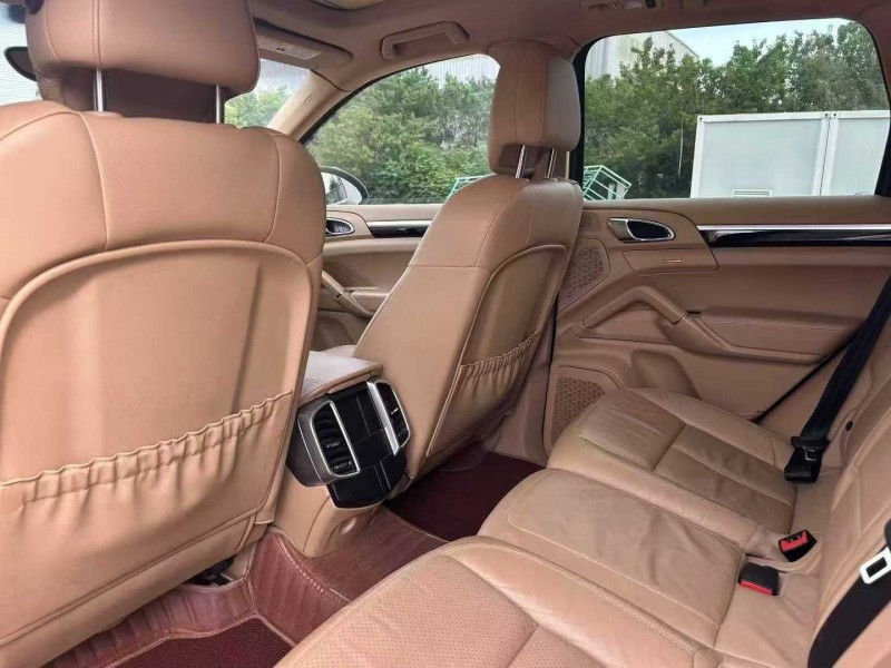 宿迁15年保时捷卡宴6