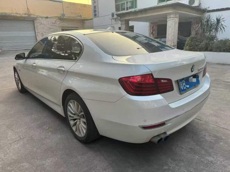 深圳15年宝马5系8