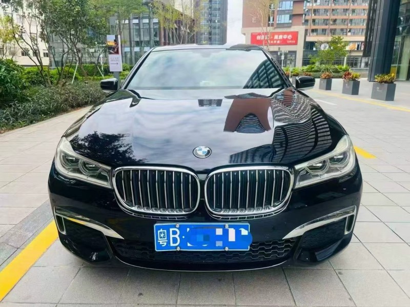 深圳19年宝马7系1