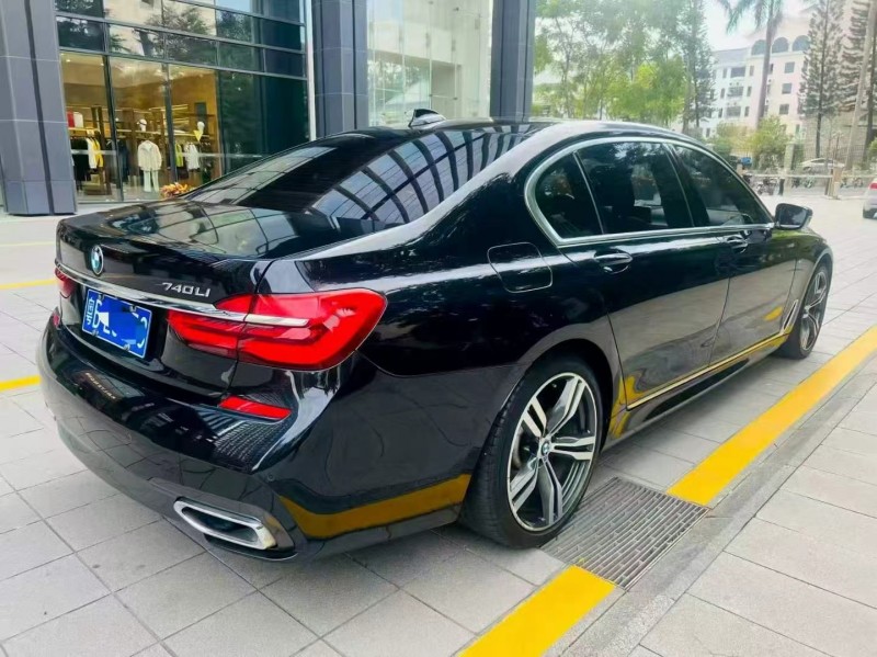 深圳19年宝马7系7