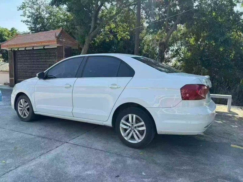 常州17年大众捷达8