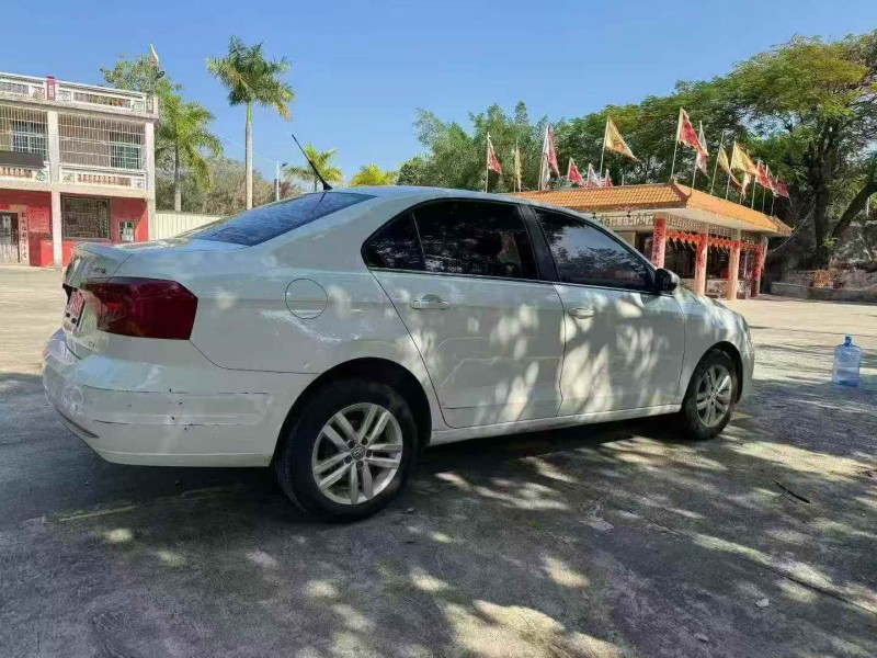 常州17年大众捷达9