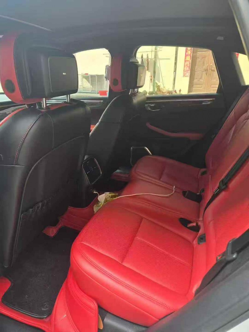 常州17年保时捷Macan5