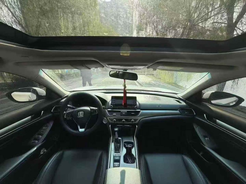 萍乡20年本田雅阁5