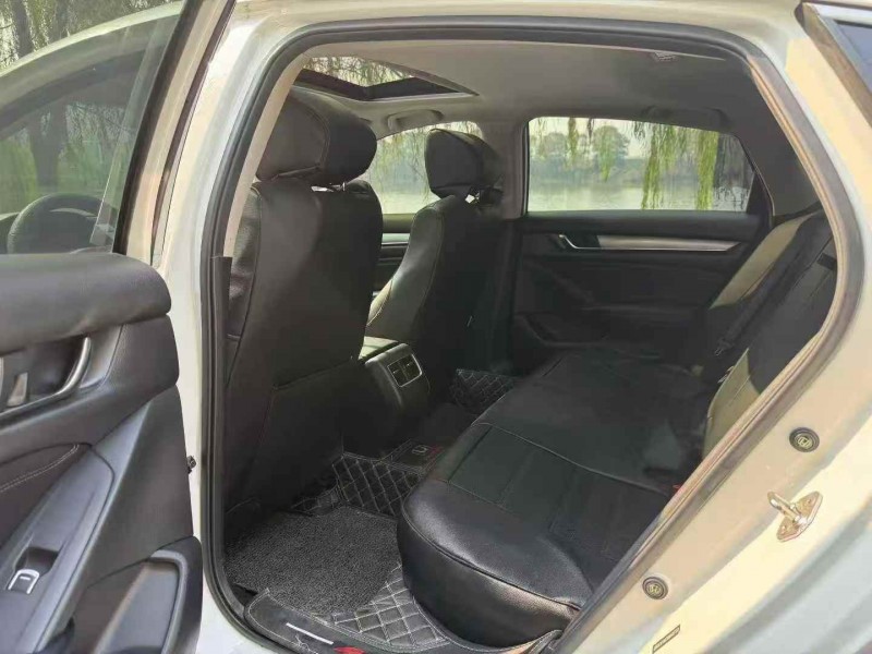 萍乡20年本田雅阁6