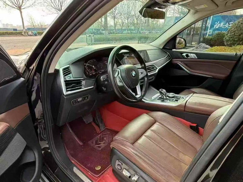 淄博19年宝马X76