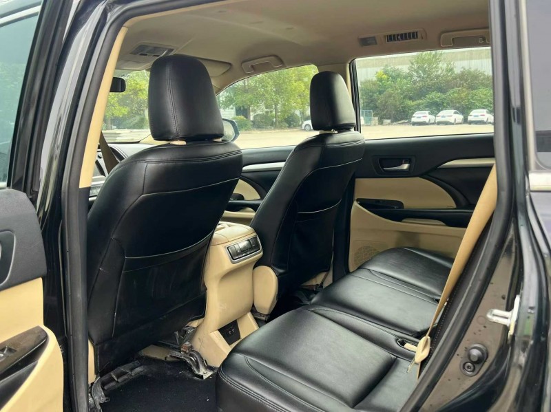 宿迁19年丰田汉兰达6