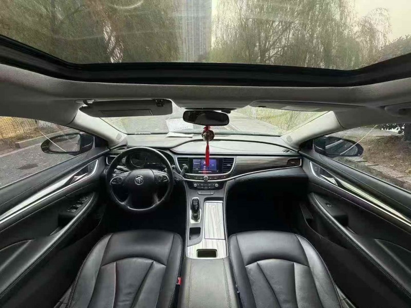 景德镇21年别克君越6