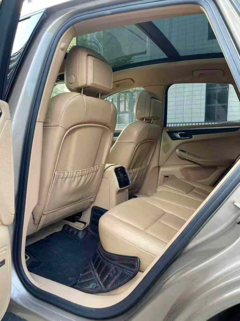 东莞16年保时捷Macan5