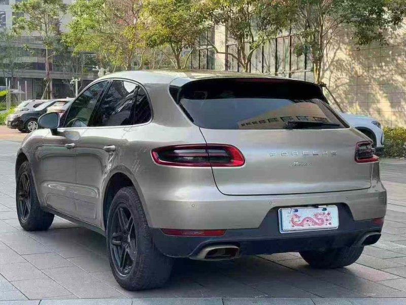 东莞16年保时捷Macan7