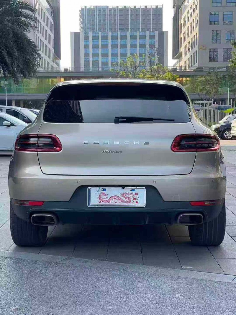 东莞16年保时捷Macan9