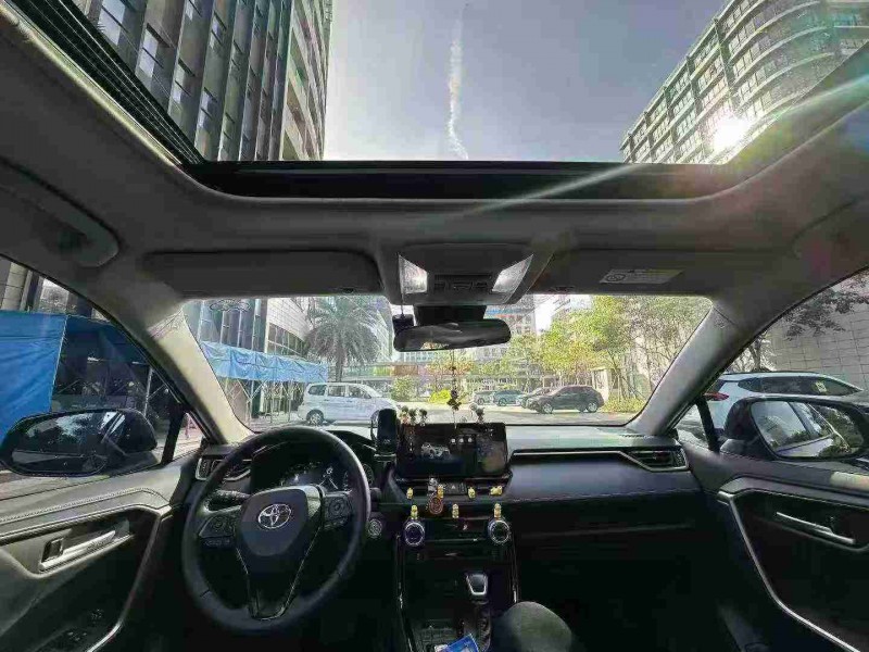 深圳24年丰田威兰达6