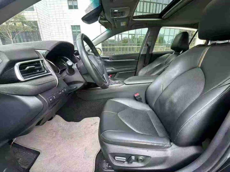 珠海19年丰田凯美瑞5