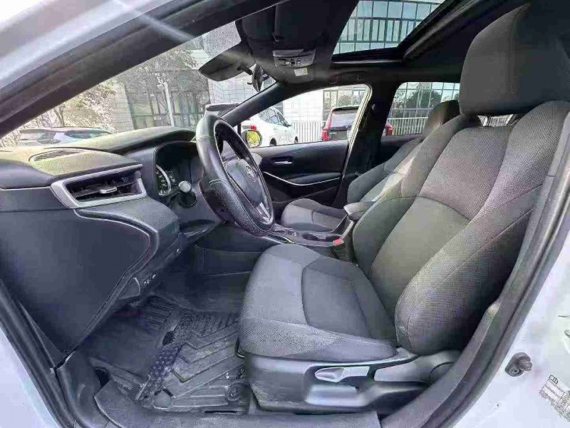 珠海22年丰田雷凌4