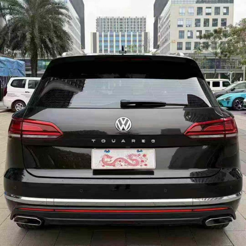 佛山19年大众途锐8