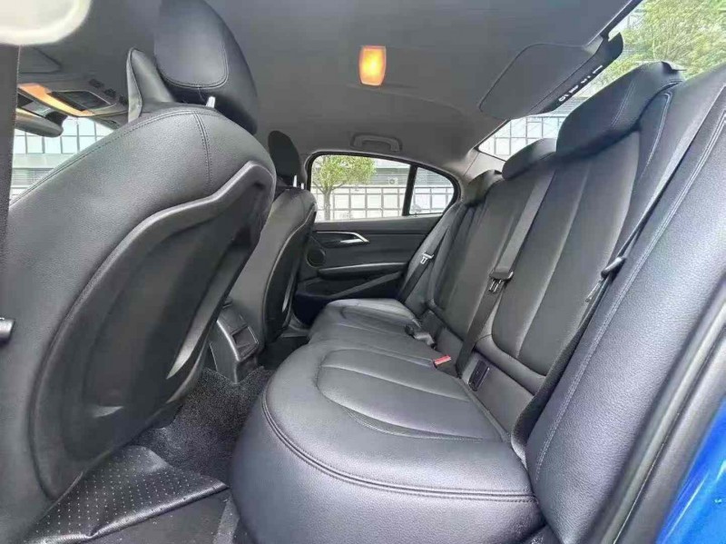 珠海20年宝马1系6