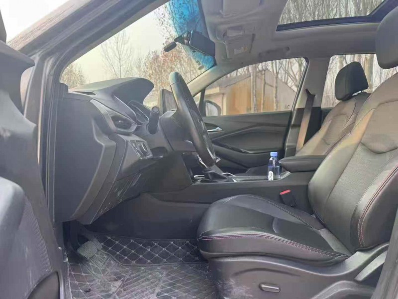 新乡23年雪佛兰沃兰多4