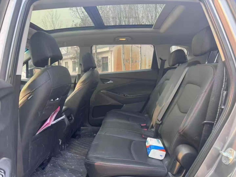 新乡23年雪佛兰沃兰多5