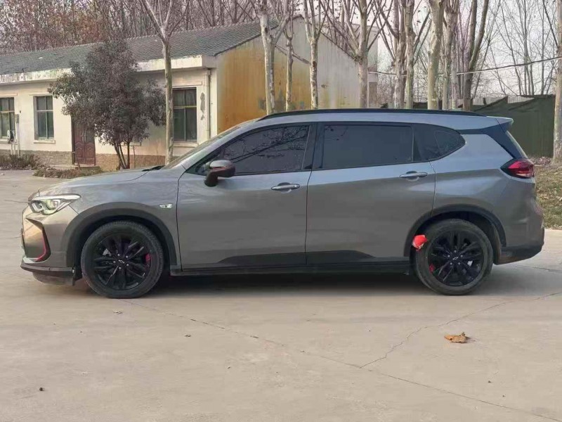 新乡23年雪佛兰沃兰多8