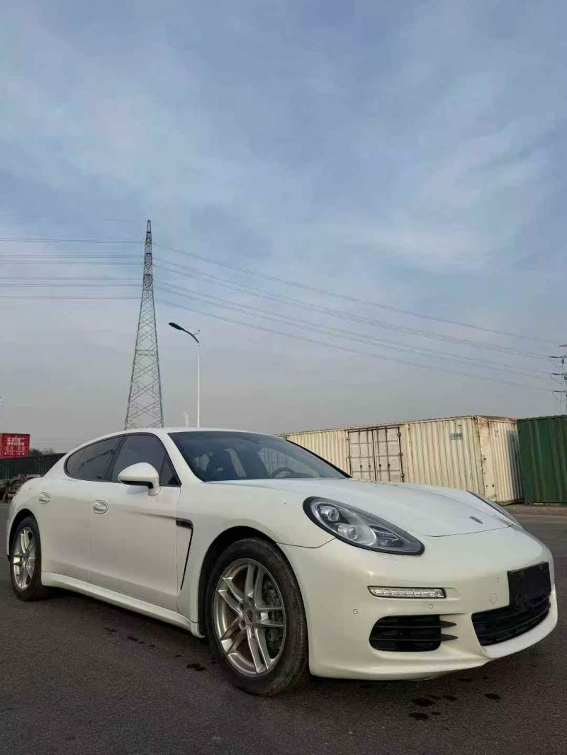 枣庄14年保时捷帕拉梅拉3