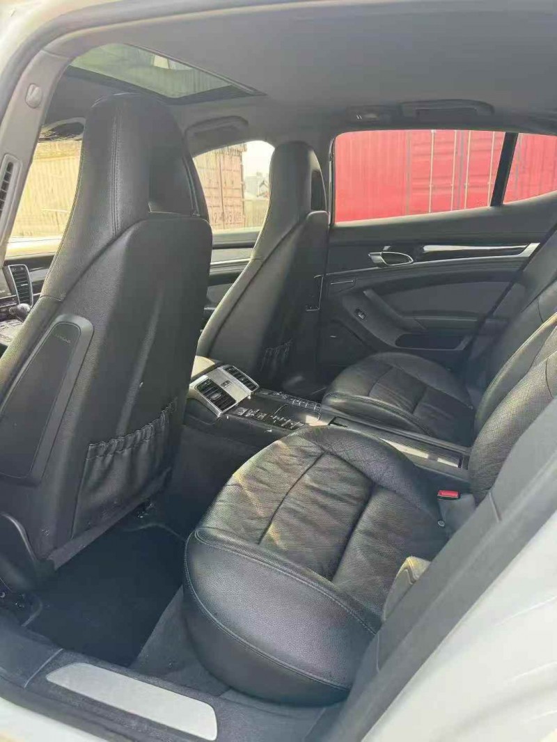 枣庄14年保时捷帕拉梅拉7