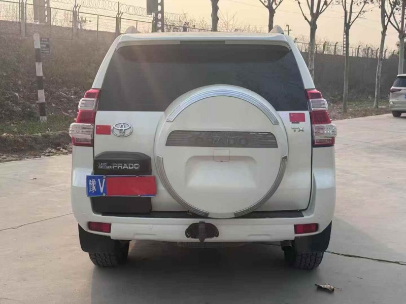 开封17年丰田普拉多9