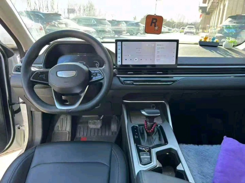 保定25年吉利帝豪4