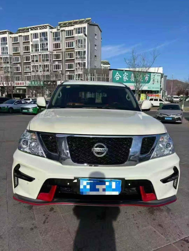 唐山18年日产途乐1