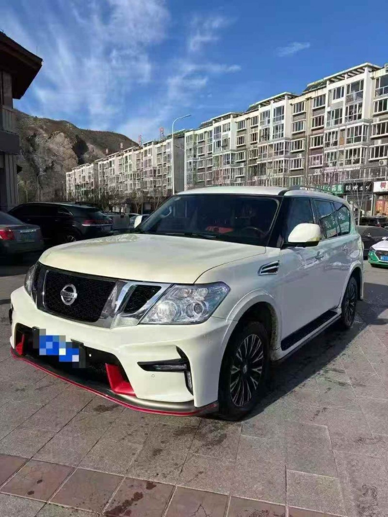 唐山18年日产途乐3