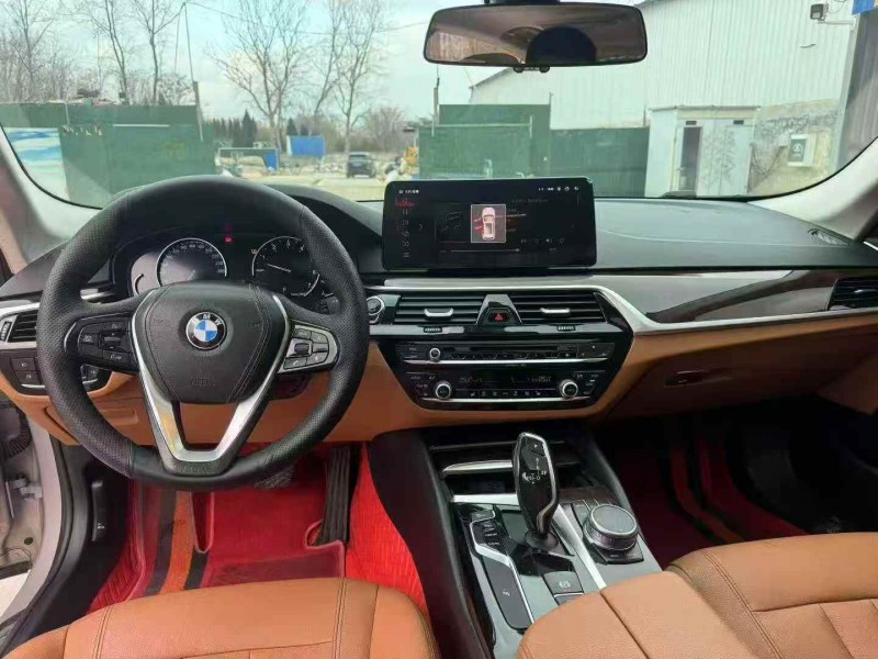 枣庄18年宝马5系3