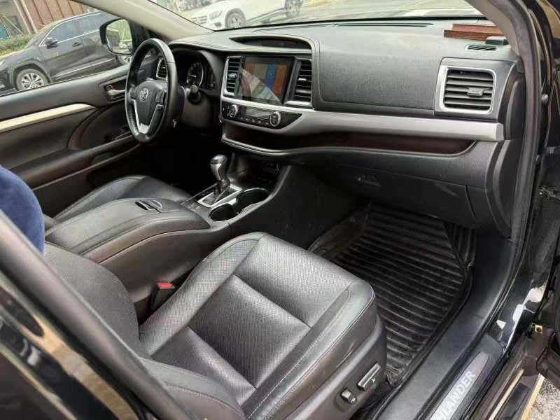 宜昌21年丰田汉兰达7