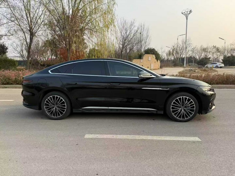 淄博24年比亚迪汉9