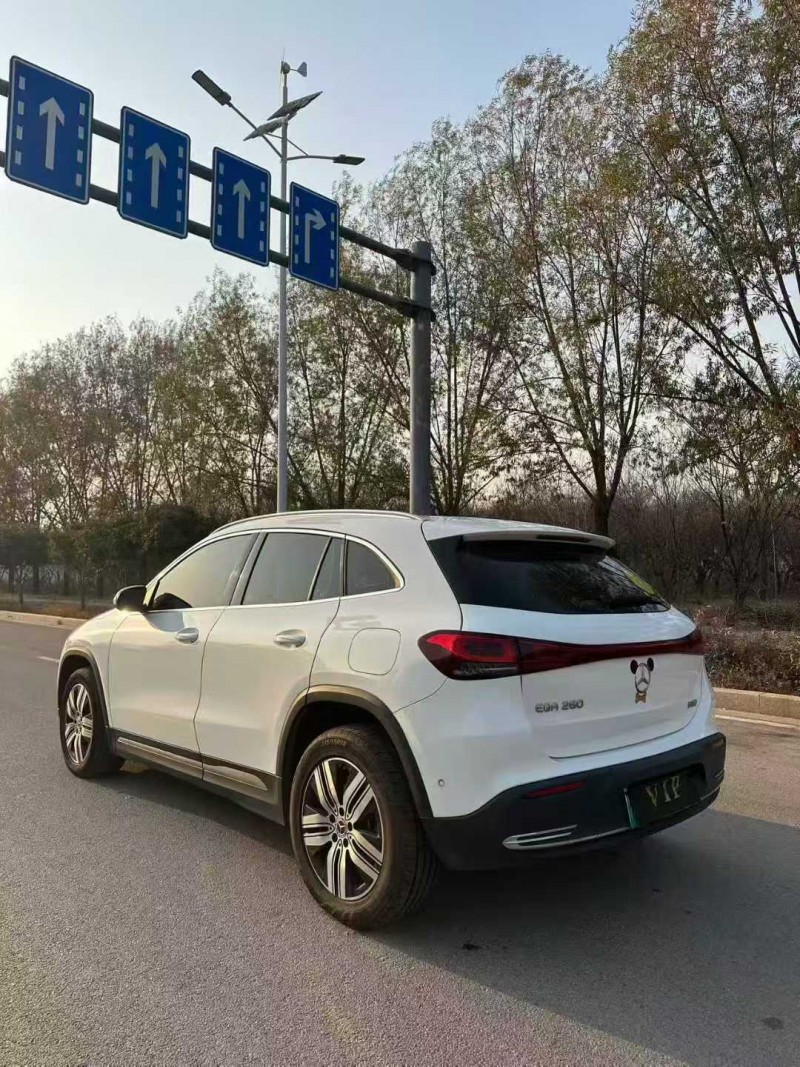 淄博22年奔驰EQA8