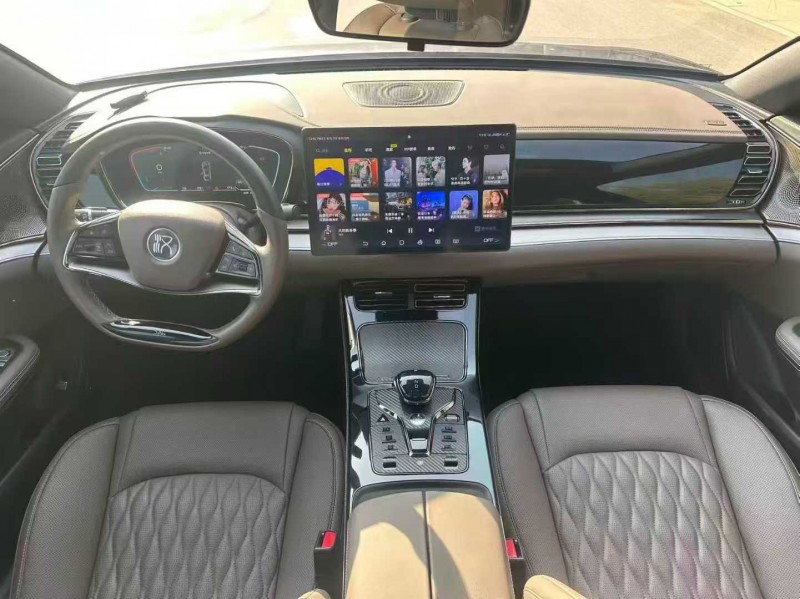 济南24年比亚迪汉6